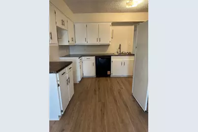 1208 Clark Street, Marlin, TX 76661 - Photo 9