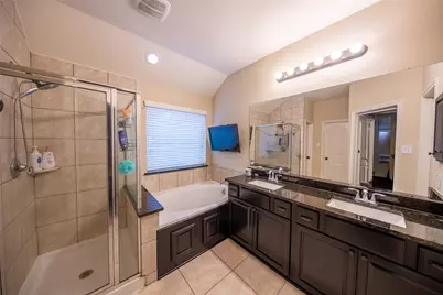 11207 Willowcrest, Tomball, TX 77375 - Photo 13