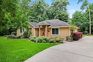 4824 Holly Ln E, Montgomery, TX 77316 - Photo 1