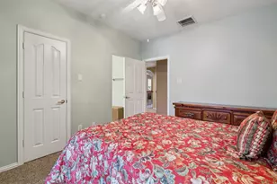 182 N Hazelcrest Circle, The Woodlands, TX 77382 - Photo 29