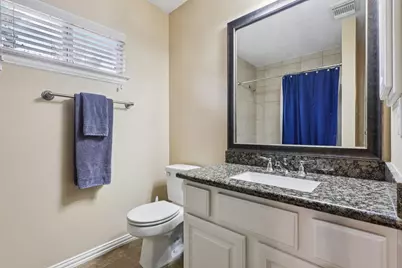 182 N Hazelcrest Circle, The Woodlands, TX 77382 - Photo 25
