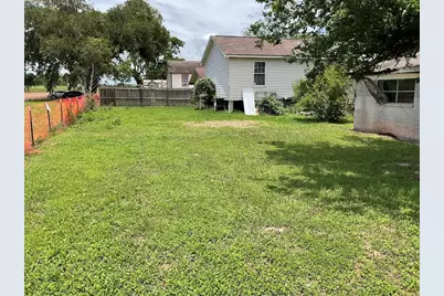 1517 Columbine Street, Wharton, TX 77488 - Photo 7