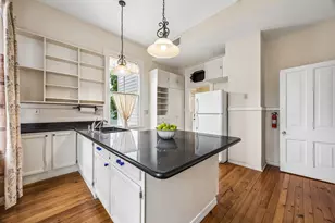 1818 Broadway St, Galveston, TX 77550 - Photo 23