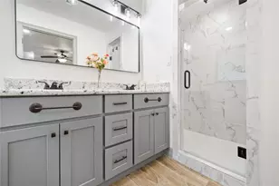 10011 Cliffwood Dr, Houston, TX 77035 - Photo 23