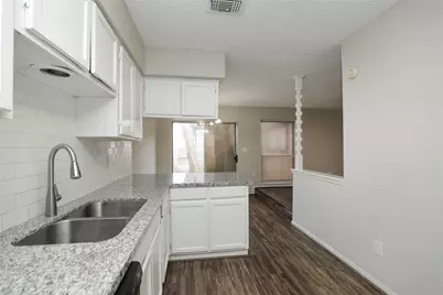 6527 Briar Glade Drive, Houston, TX 77072 - Photo 17