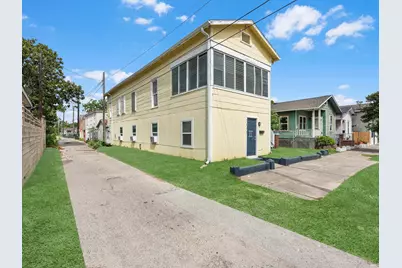 1811 39th Street, Galveston, TX 77550 - Photo 3