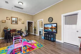 1811 39th St, Galveston, TX 77550 - Photo 15