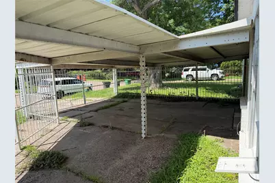 5535 Elmlawn Drive, Houston, TX 77033 - Photo 15