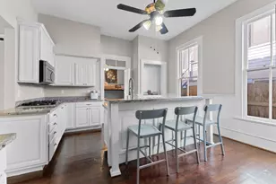 1911 Sealy St, Galveston, TX 77550 - Photo 9