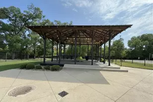 1725 Harvey Mitchell Pkwy S, College Station, TX 77840 - Photo 39