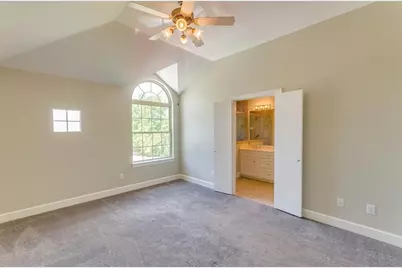 612 E 38th Street, Houston, TX 77022 - Photo 15