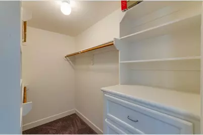 612 E 38th Street, Houston, TX 77022 - Photo 19