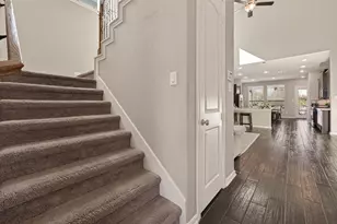 10911 Texas Rose Dr, Missouri City, TX 77459 - Photo 5