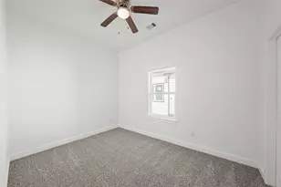 8447 Jutland Rd, Houston, TX 77033 - Photo 19