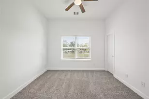 8447 Jutland Rd, Houston, TX 77033 - Photo 31