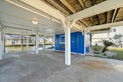 21922 Lampasas Drive, Galveston, TX 77554 - Photo 23