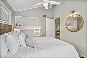 21922 Lampasas Dr, Galveston, TX 77554 - Photo 19