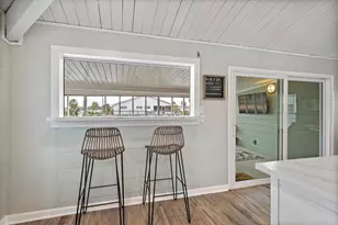 21922 Lampasas Dr, Galveston, TX 77554 - Photo 9