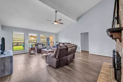3138 Wagon Trail Drive, Sugar Land, TX 77479 - Photo 3