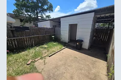 7045 Chasewood Drive, Houston, TX 77489 - Photo 11