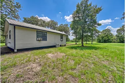 562 W Hwy 290 West, Carmine, TX 78932 - Photo 7