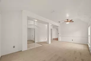 602 W Larkspur Cir, Pearland, TX 77584 - Photo 7