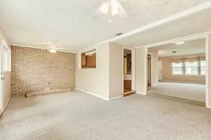 311 Carnation St, Lake Jackson, TX 77566 - Photo 19