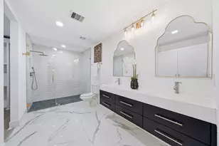 10714 Cranbrook Rd, Houston, TX 77042 - Photo 23