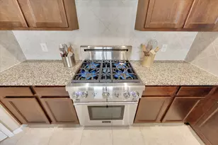 6946 Breezy Point, Willis, TX 77318 - Photo 15