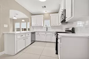 14134 Packard St, Houston, TX 77040 - Photo 9