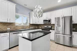 2705 Golden Creek Ln, Pearland, TX 77584 - Photo 9