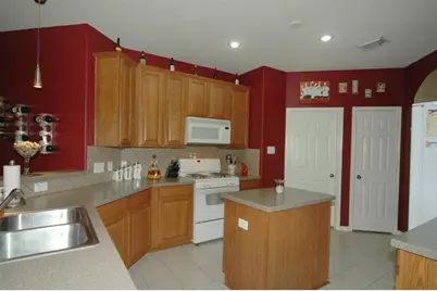 13110 Rippling Creek Lane, Pearland, TX 77584 - Photo 9