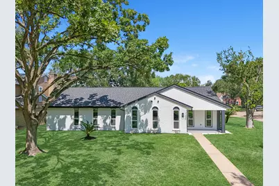 11402 Ash Creek Drive, Houston, TX 77043 - Photo 3