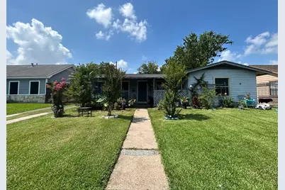 7611 Buena Vista Street, Houston, TX 77087 - Photo 1
