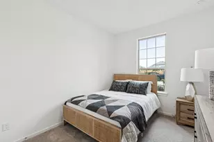 1010 S Oakhurst Dr, Dayton, TX 77535 - Photo 13