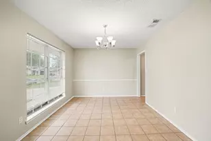 10419 Gulfstream Ln, Sugar Land, TX 77498 - Photo 11