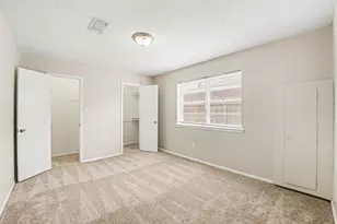 10419 Gulfstream Ln, Sugar Land, TX 77498 - Photo 17