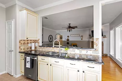 4311 Green Tree Court, Pasadena, TX 77505 - Photo 19