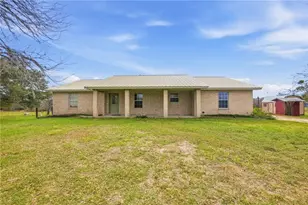 62 North St, Cuero, TX 77989 - Photo 3