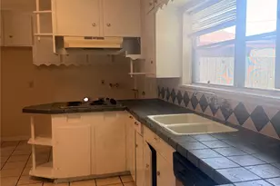 7623 Wilmerdean St, Houston, TX 77061 - Photo 11