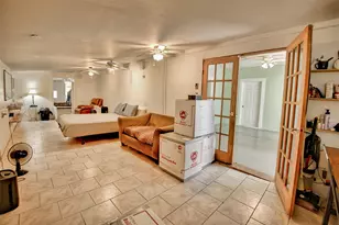 615 McIntosh St, Houston, TX 77009 - Photo 23