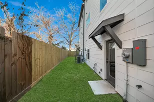 4804 Elysian St, Houston, TX 77009 - Photo 39
