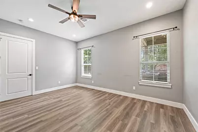 13191 Royal Lake Drive, Conroe, TX 77303 - Photo 19