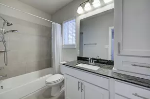 2724 Freund St, Houston, TX 77003 - Photo 11