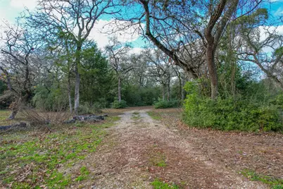 11384 Silver Springs Road, Rockdale, TX 76567 - Photo 29