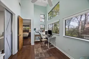 27 E Shady Ln, Houston, TX 77063 - Photo 21