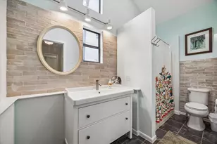 27 E Shady Ln, Houston, TX 77063 - Photo 25