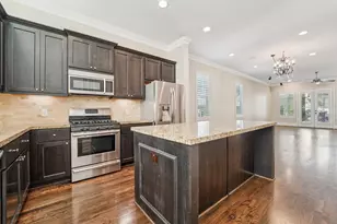 2421 Beall St, Houston, TX 77008 - Photo 15