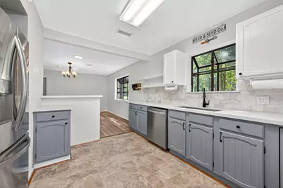 903 Commanche Road, Conroe, TX 77316 - Photo 9