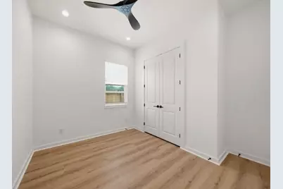 8203 Calhoun Road #B, Houston, TX 77033 - Photo 23